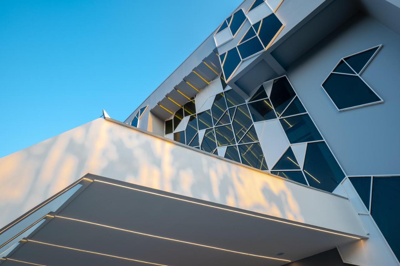 Clubway Grand A Boutique Hotel Jorhāt Exterior photo